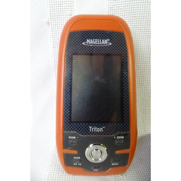 Magellan Triton 400 Adventure Pack Handheld GPS Receiver - Picture 2 of 5